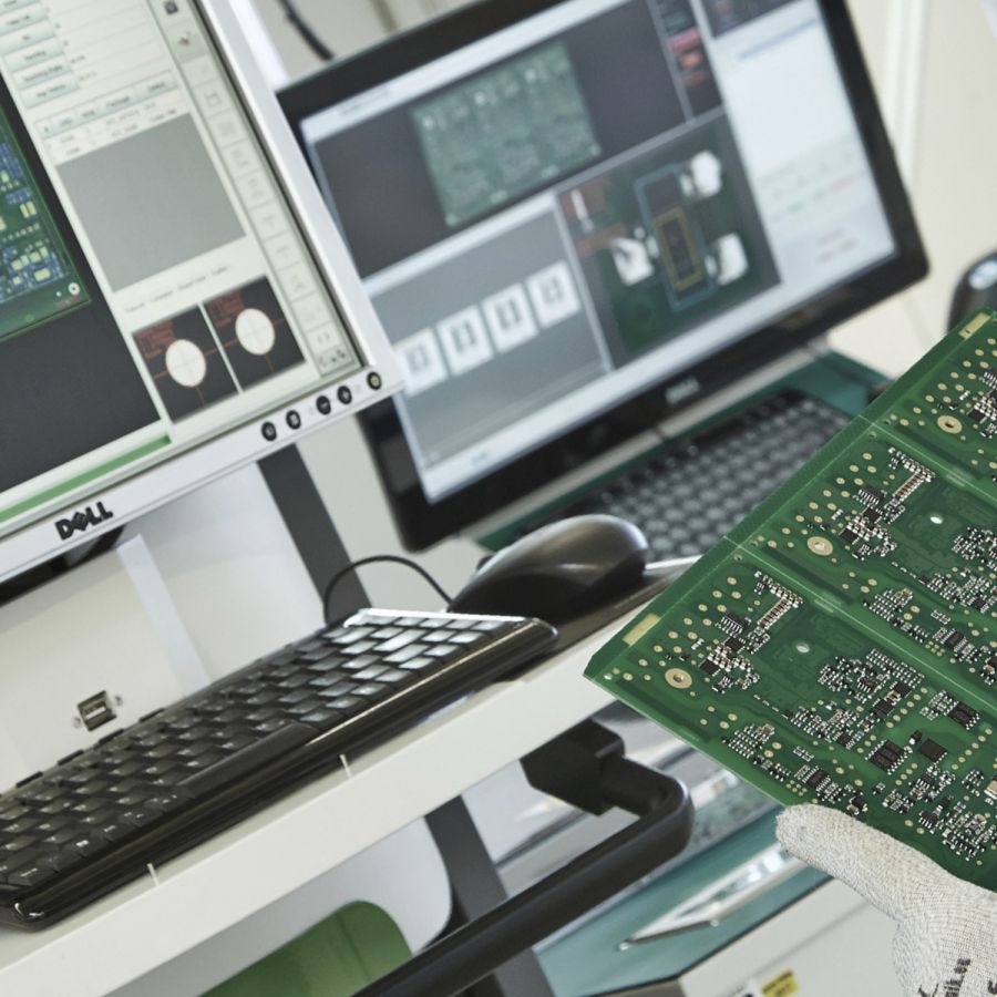 KOMITEC electronics GmbH Header Bild